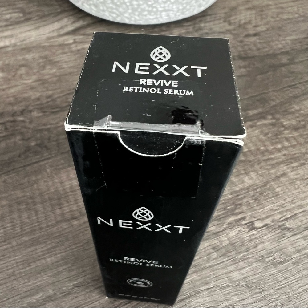 Nexxt Revive Retinol Serum 1 oz. Factory Sealed New In Box - Picture 8 of 9